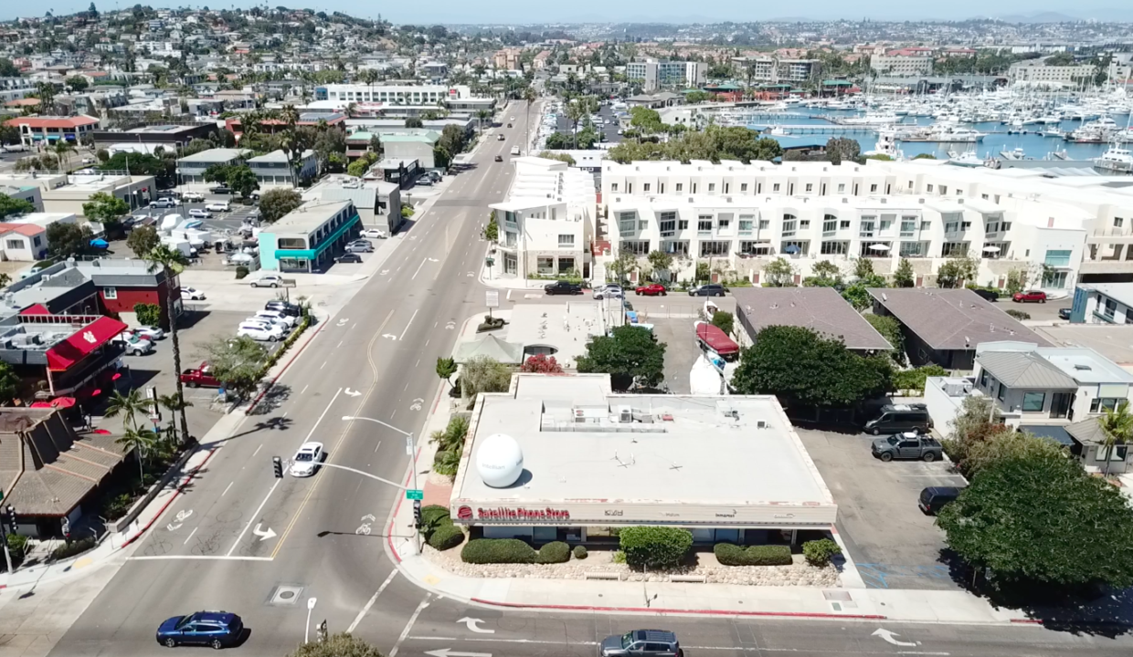 03- Tony Franco Realty Group Point Loma Banner Bank